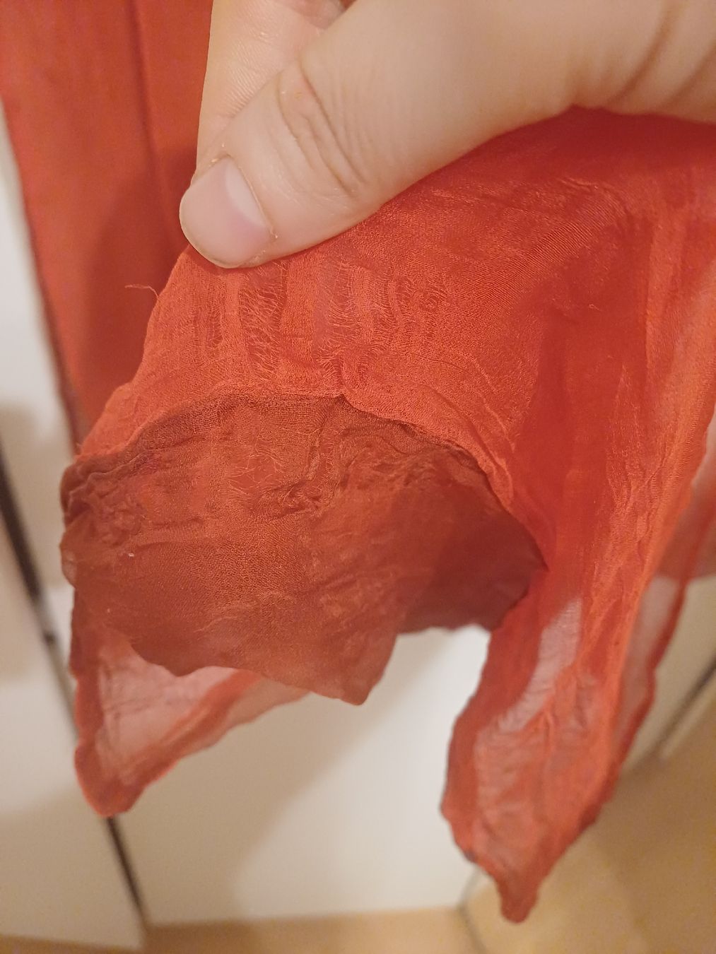 Hessnatur Foulard & Sciarpe: Seidenschal Hessnatur 2 lagig – Usato da Zürich venduto da Kjhep 1