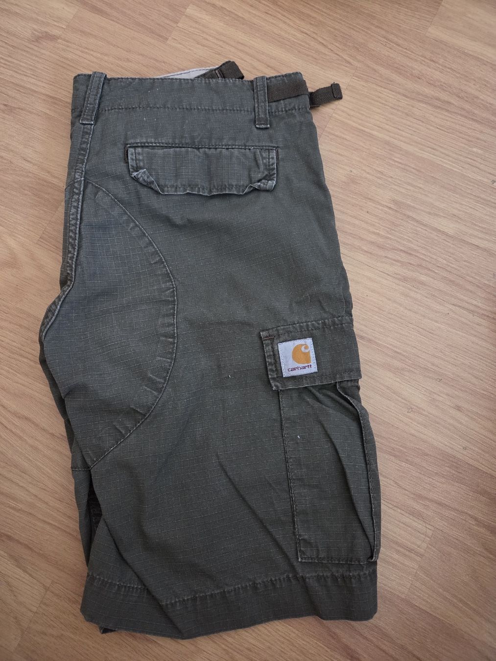 Carhartt Pantaloni: carhartt shorts – Nuovo (secondo la descrizione) da Zürich venduto da bal_r87v 4