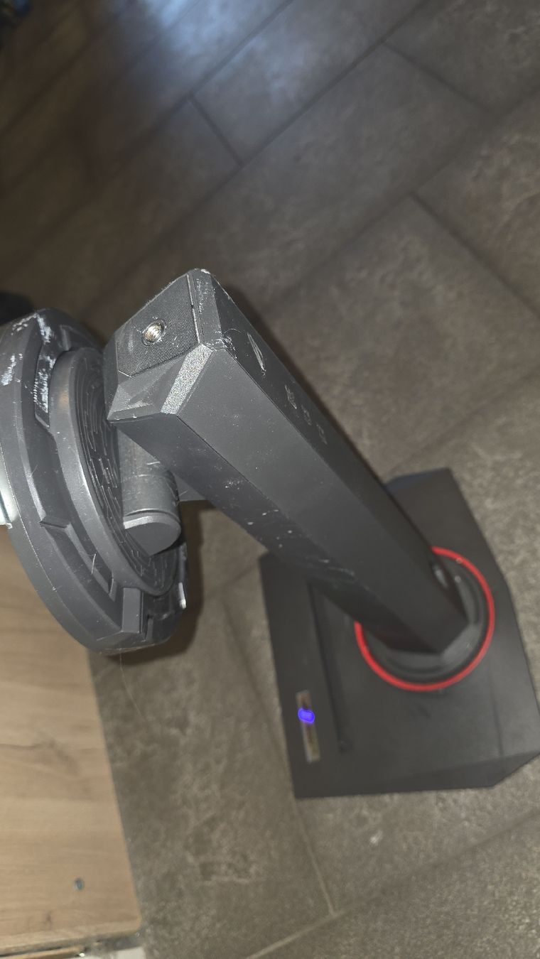Ecrans: Monitor Asus ROG Strix XG27UCG – D'occasion à Winterthur par ich_8frx 4