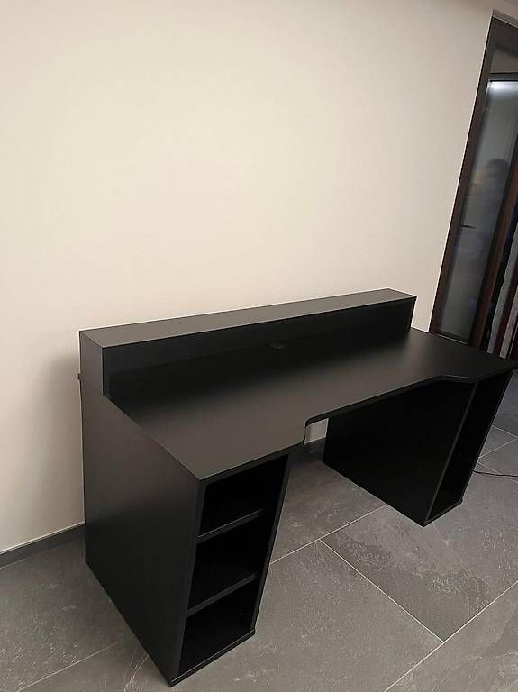 Valve Console: Tavolo gaming in legno nero – Usato da Aurigeno venduto da RICCARDO013 3