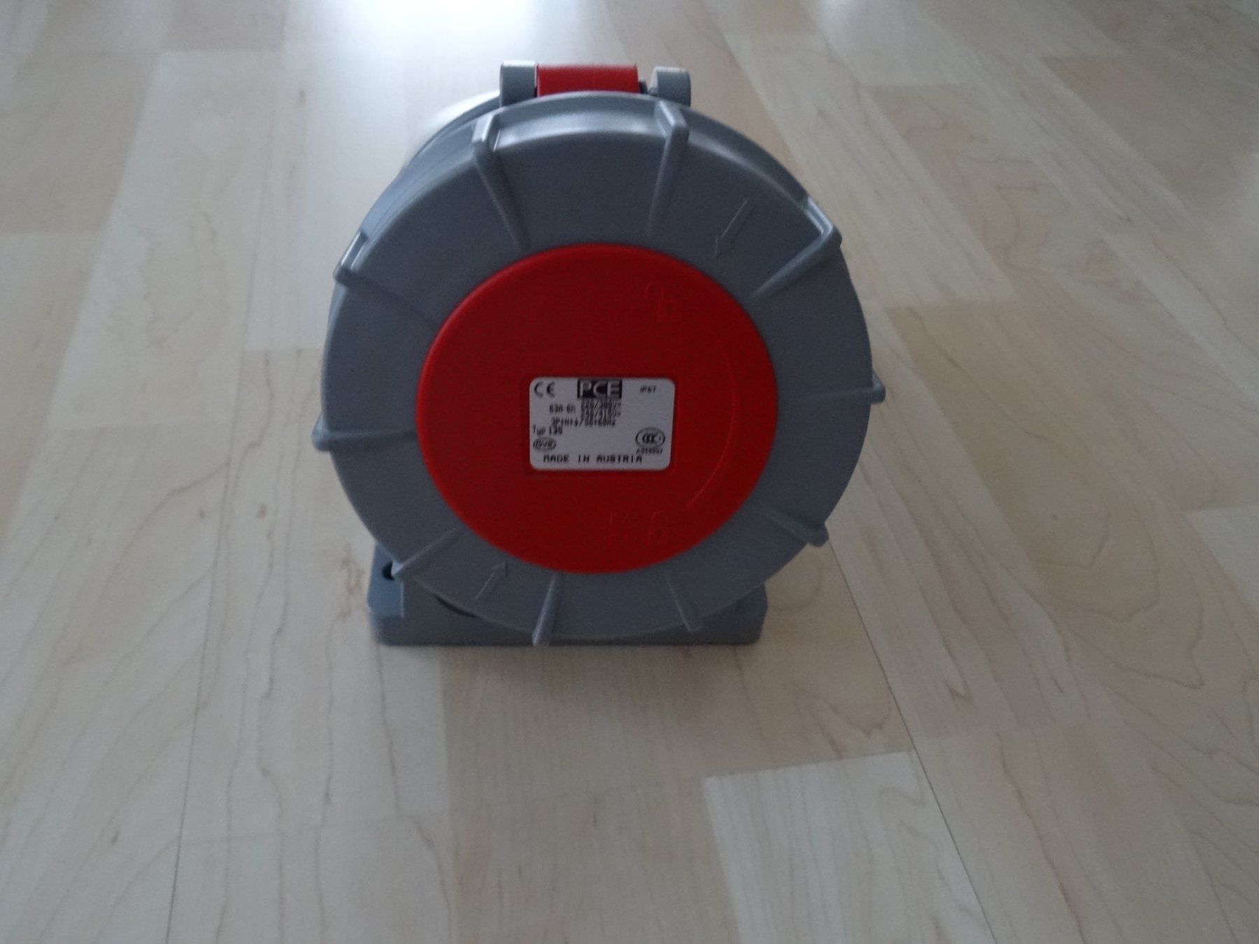 Spine: Steckdose CEE 63 ab Fr. 5.-- – Usato da Lupfig venduto da JUTA09 2