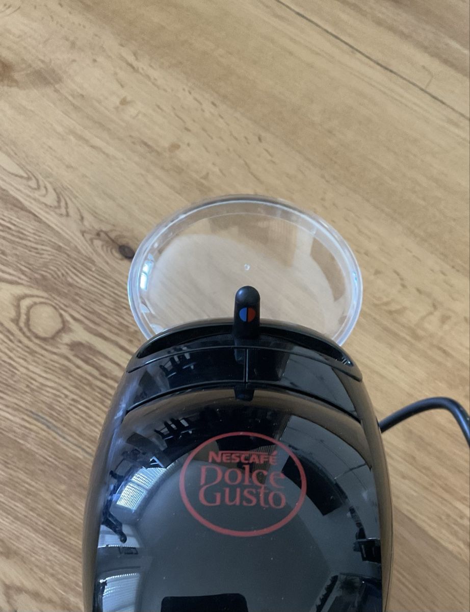 De'Longhi Macchine per caffè & Macchine per espresso: Nescafé Dolce Gusto Kaffeemaschine - Top! – Usato da Jegenstorf venduto da BAVARIA4CH 2