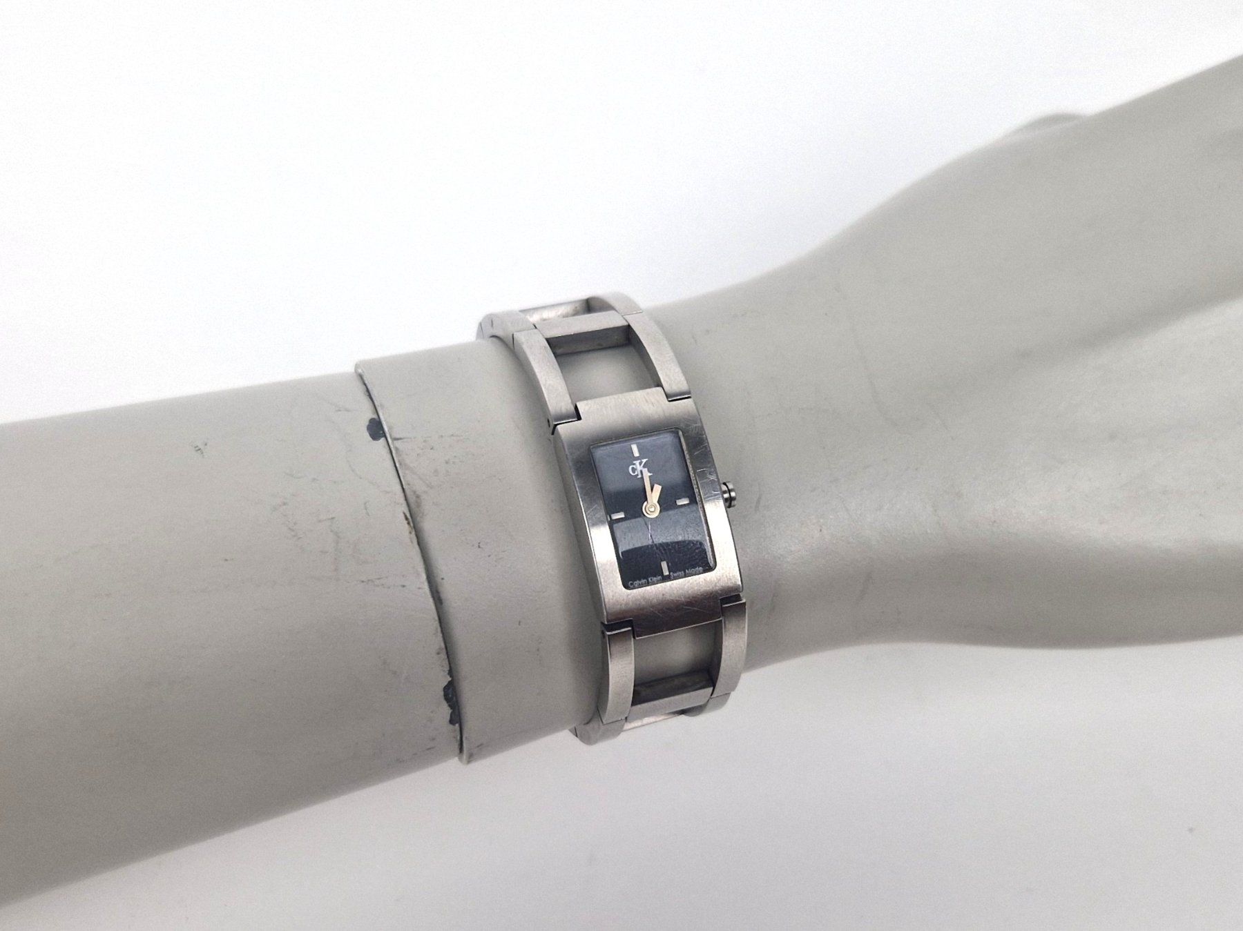 Calvin Klein Orologi: Calvin Klein K4111 Damenuhr – Usato da Basel venduto da Restwert_Basel 1