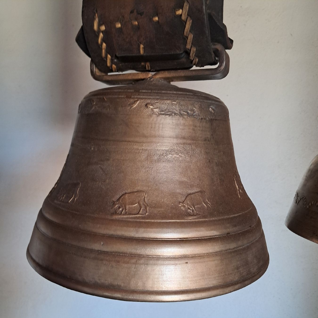 Glocken & Treicheln: 2 ALTE GLOCKEN  – Gebraucht aus Murten von SHETHOF 5