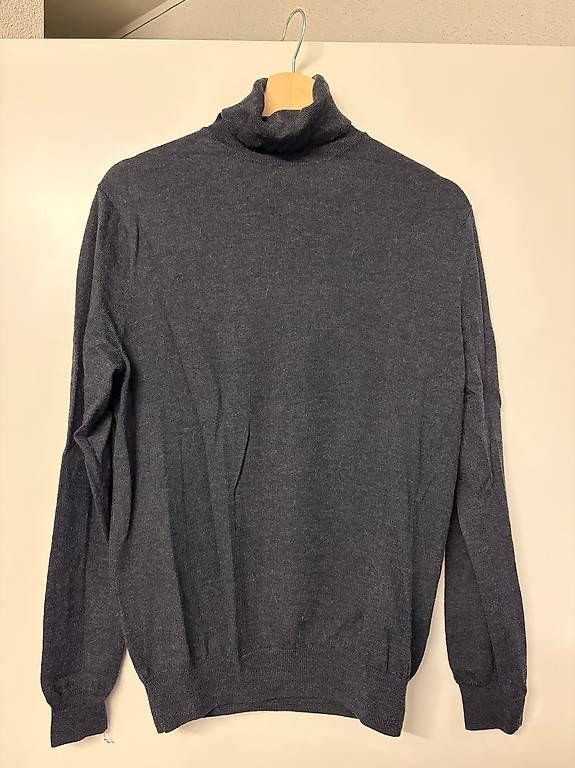 Maglioni & Felpe: J.Crew Rollkragenpullover Merinowolle (100%) ? Grau ? M – Usato da Zürich venduto da ncm3010