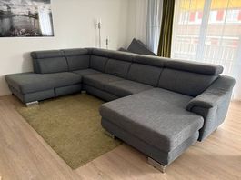 Grosses U-Sofa mit Bettfunktion, Relaxfunktion & Stauraum