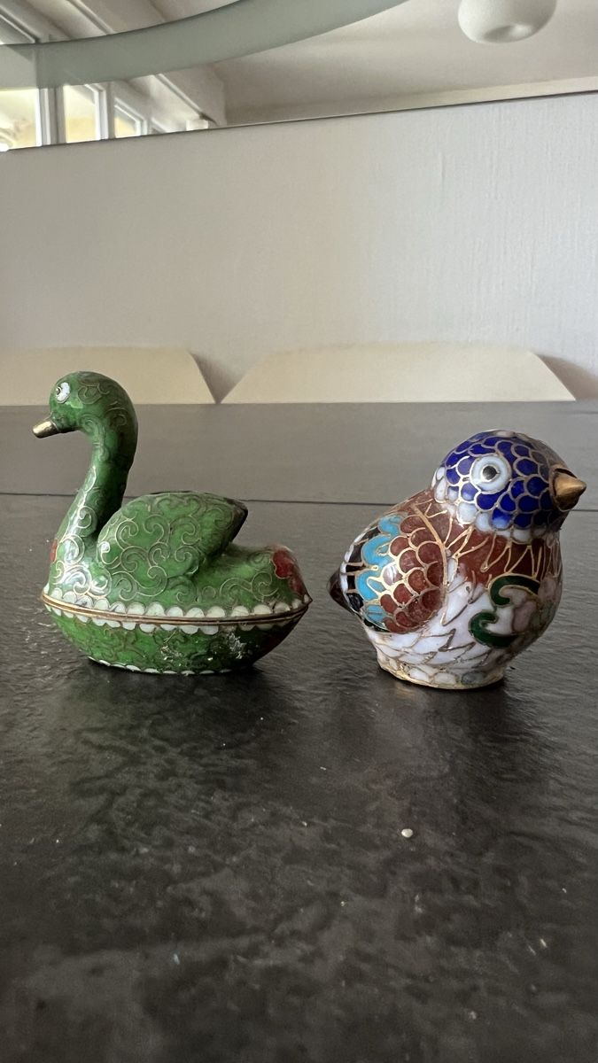 Alle Dekorationen: Figurine et boîtier émaillée cloisonné – Gebraucht aus Nyon von stylevintage79