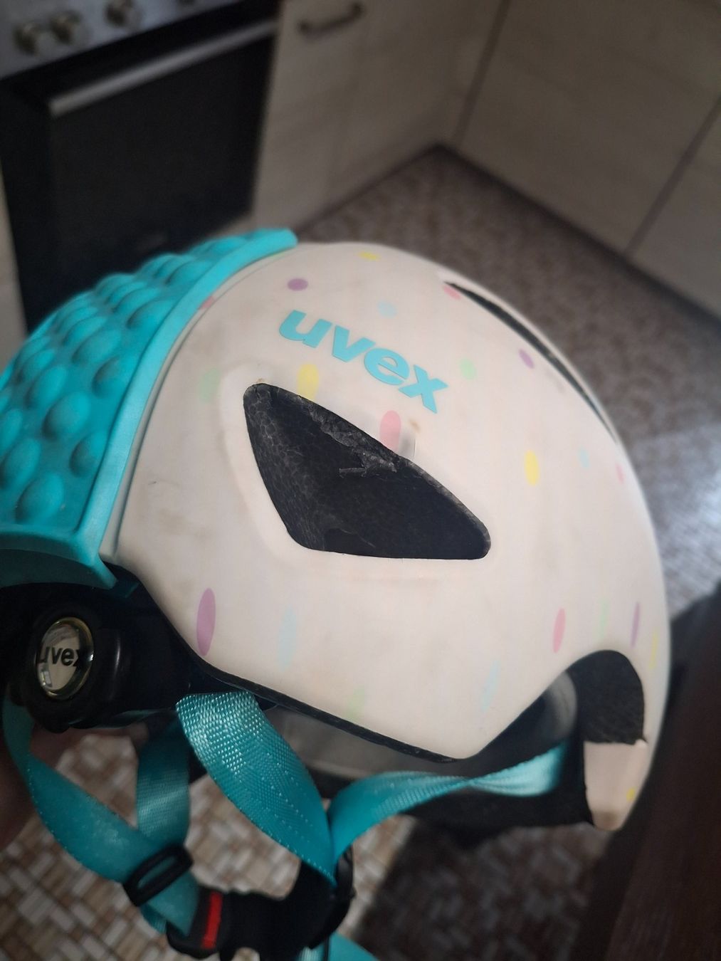Uvex Caschi: Kinderhelm Uvex oyo style Grösse 45-50 cm – Usato da Prato-Sornico venduto da canadesina88 3