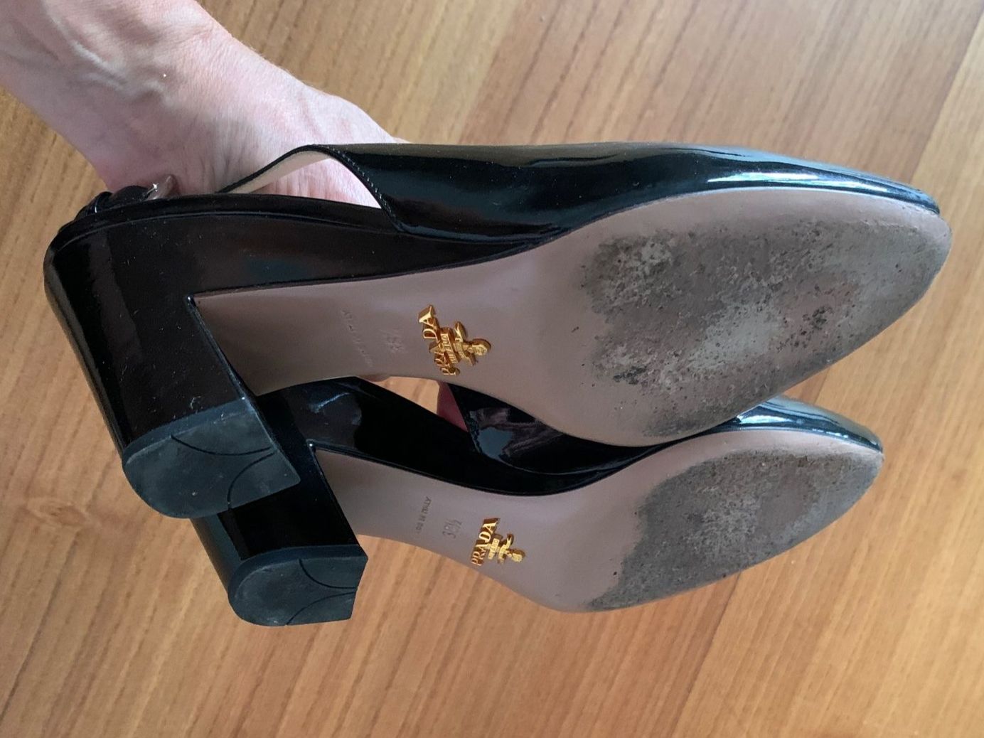 Prada Damenschuhe: Lackleder Slingback PRADA Gr. 38,5 – Gebraucht aus Zürich von RM123 4