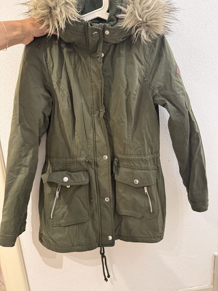 Hollister Manteaux: Giacca parka Hollister – D'occasion à Camignolo par maly86