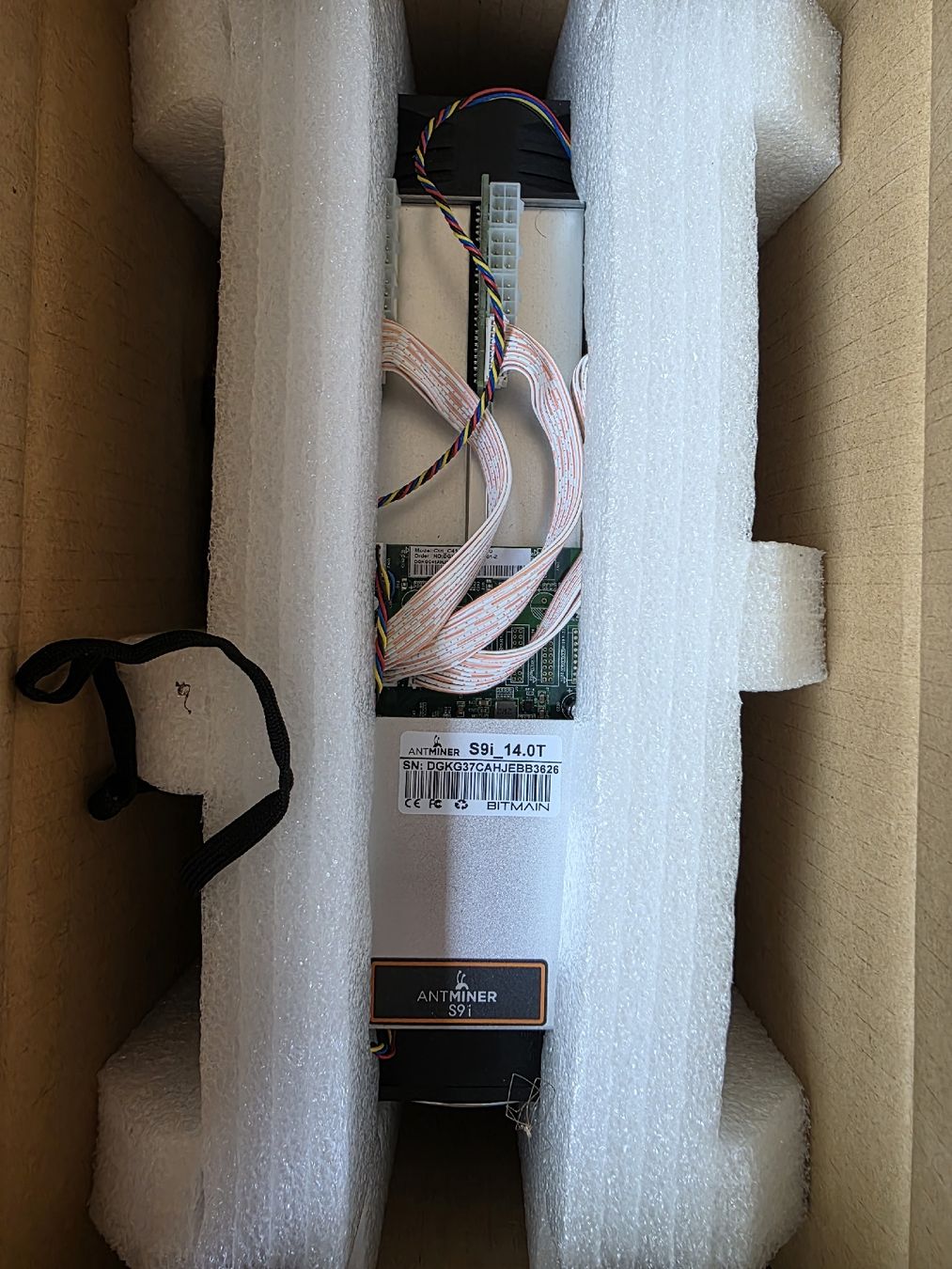 Bitmain Coin Miner: Bitmain Antminer S9i – Neu (gemäss Beschreibung) aus Zürich von ceviname 1