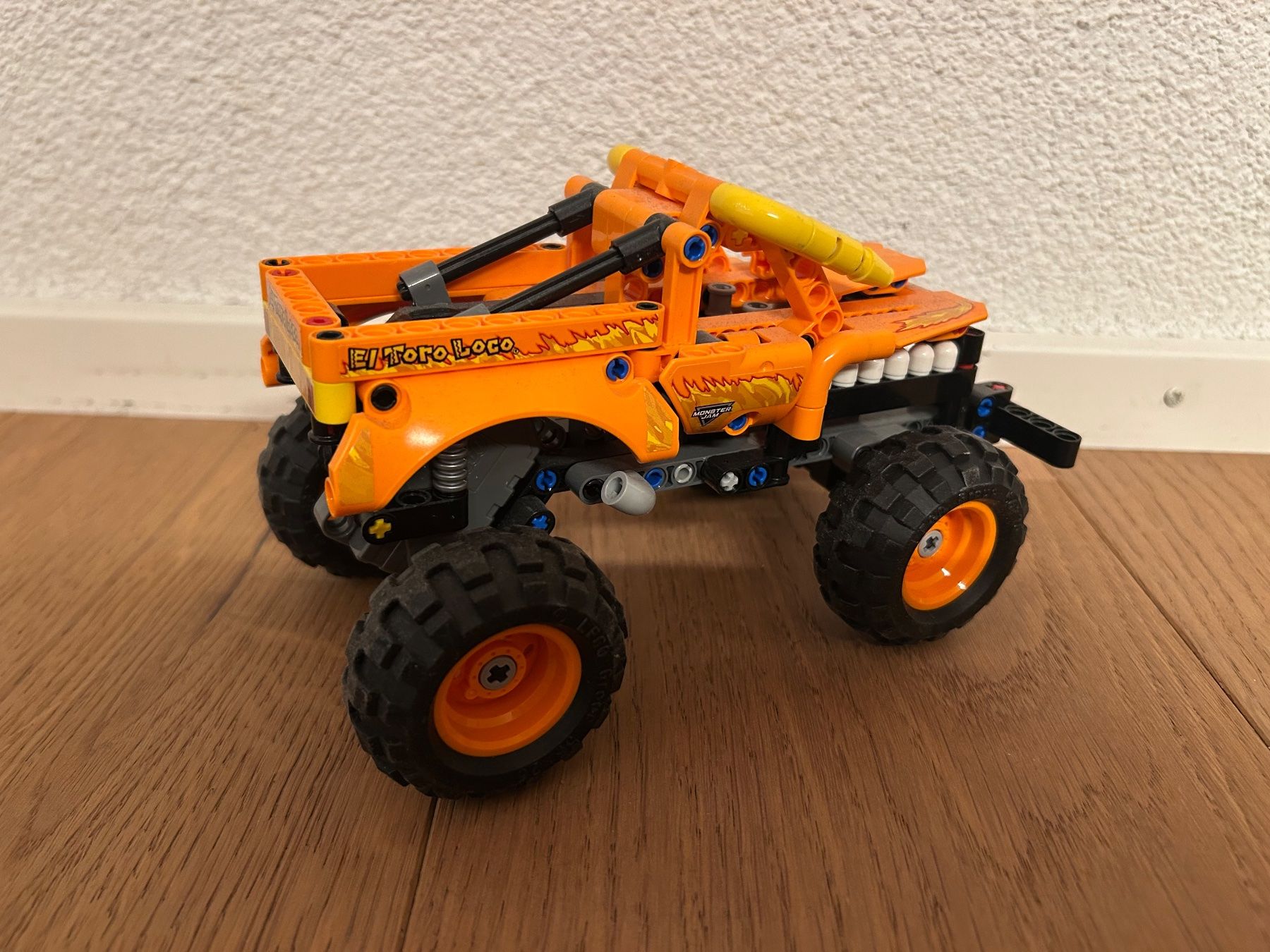 Lego Spielzeuge: LEGO TECHNIC Monster Jam - El Toro Loco 42135 – Gebraucht aus Grub AR von DukeStatham 3
