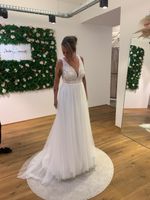 Traumhaftes Brautkleid Weisse Spitze Grösse 36/38 Neuwertig