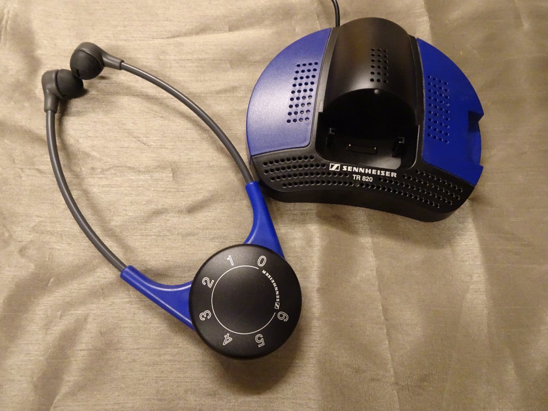 Sennheiser Kopfhörer: TV Hörsystem Sennheiser TR820 – Gebraucht aus Oberwangen b. Bern von est_d8gf 2
