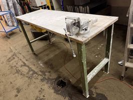 kleiner Werkbank mit Schraubstock 170x60x87cm