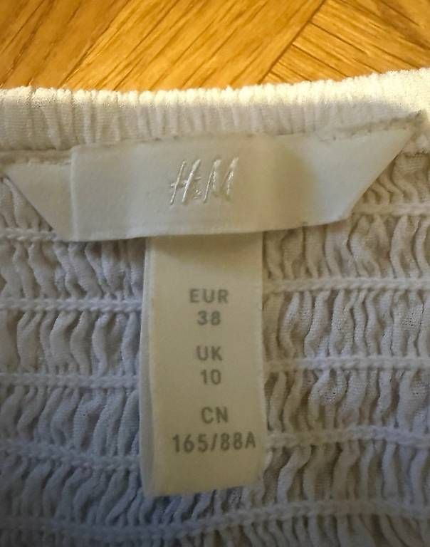 H&M Tops: Top blanc H&M à bretelles taille 36 – Gebraucht aus Lausanne von loi_8msc 3