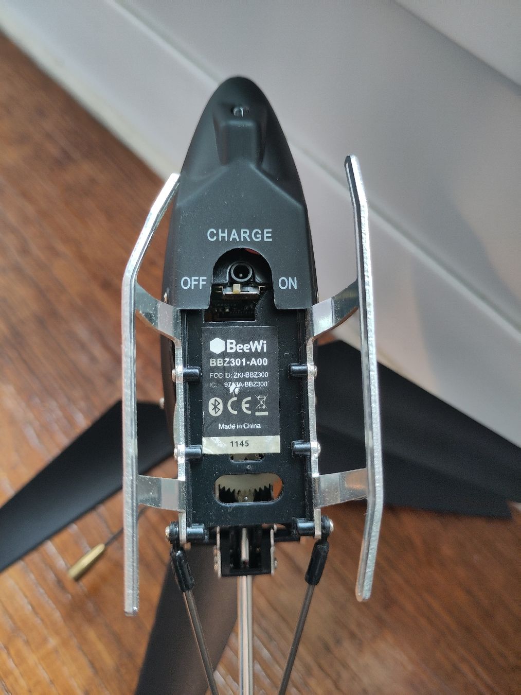 Modellismo RC: Beewi Bluetooth Helicopter BBZ301 – Usato da Zürich venduto da ili_jzy7 2