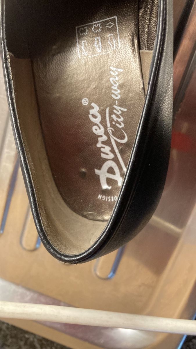 Scarpe da donna: Trachtenschuhe Schwarz Grösse 6.5 – Usato da Riggisberg venduto da Mat141 5