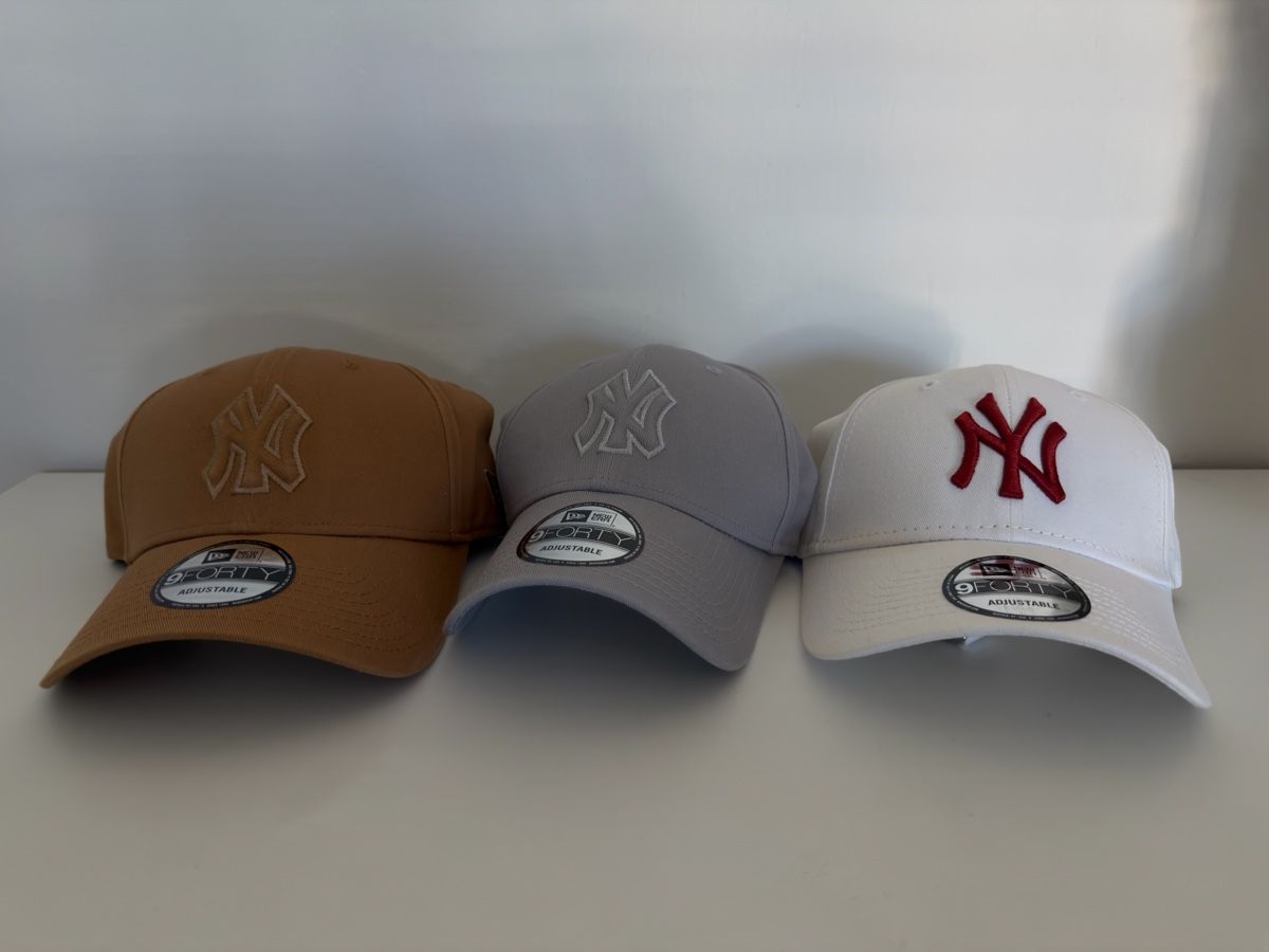 New Era Copricapi, berretti & cappellini: New Era Caps (3) – Usato da Luzern venduto da gavigol30