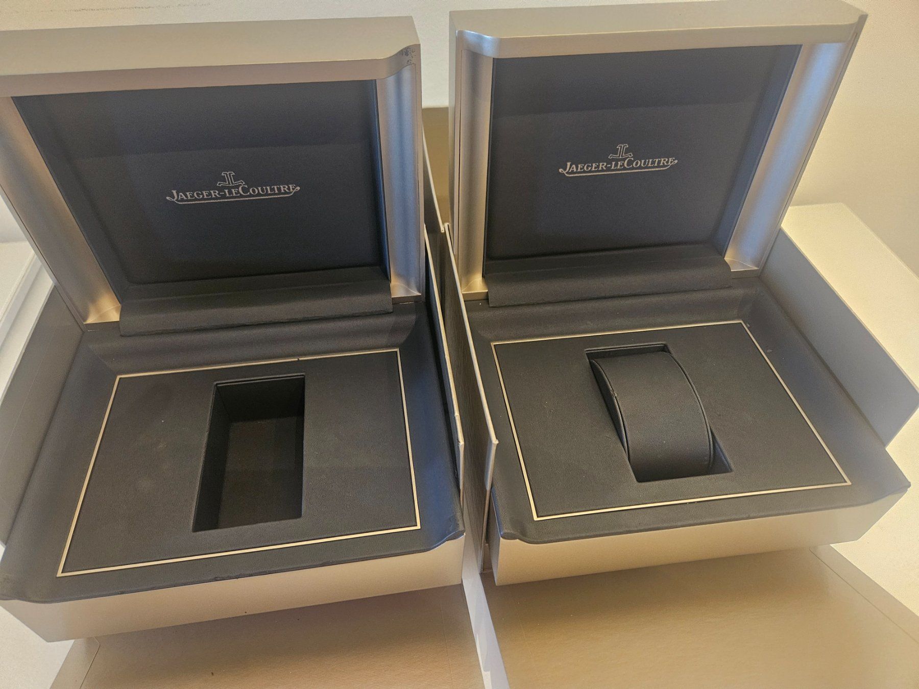 Jaeger-Lecoultre Uhren: Uhren Boxen Jaeger Lecoultre – Gebraucht aus Bern von Alea6892 1
