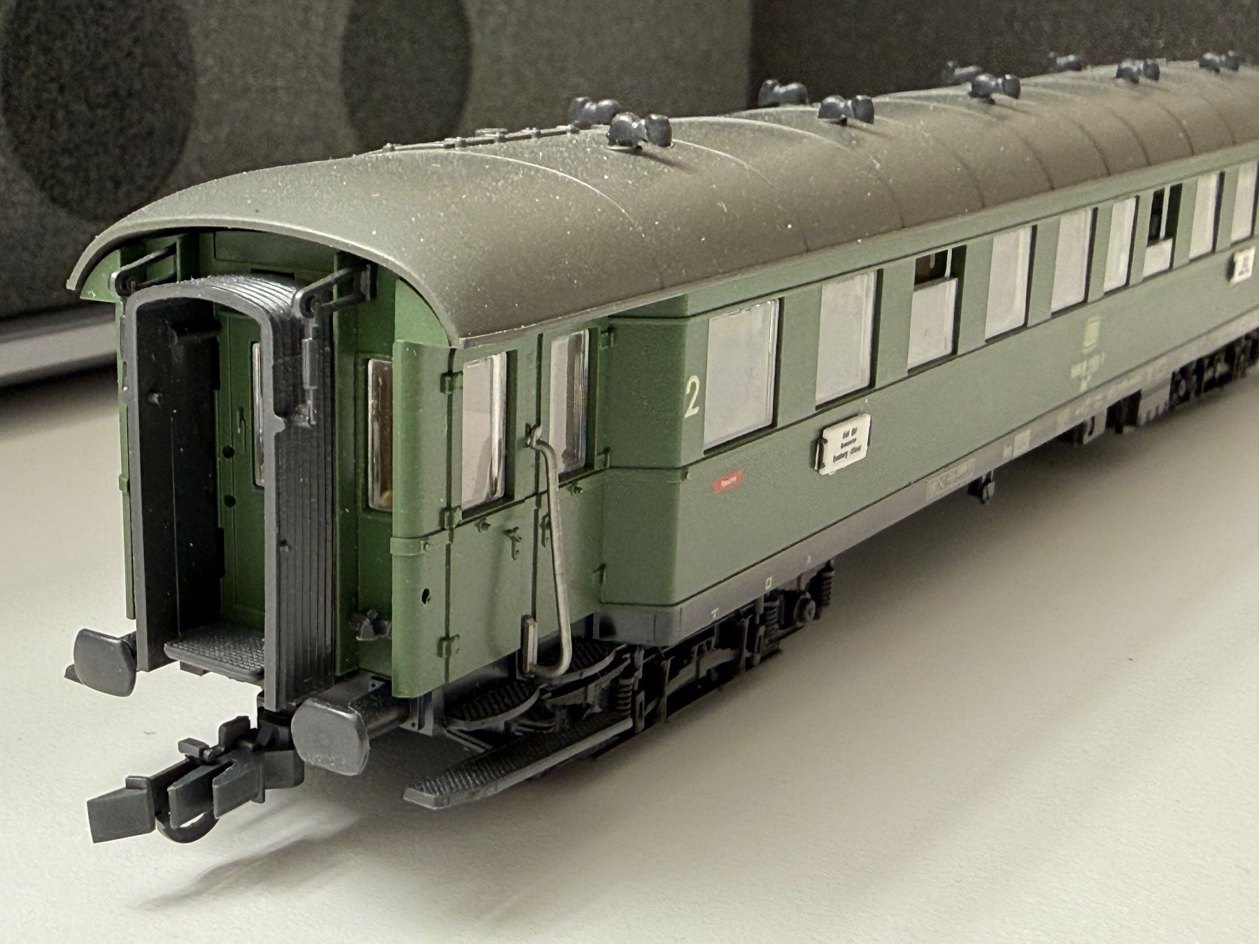 Roco Modellini di ferrovie: Roco DB Eilzug Gepäckwagen Dye  / DC HO – Usato da Jonschwil venduto da sutfra12