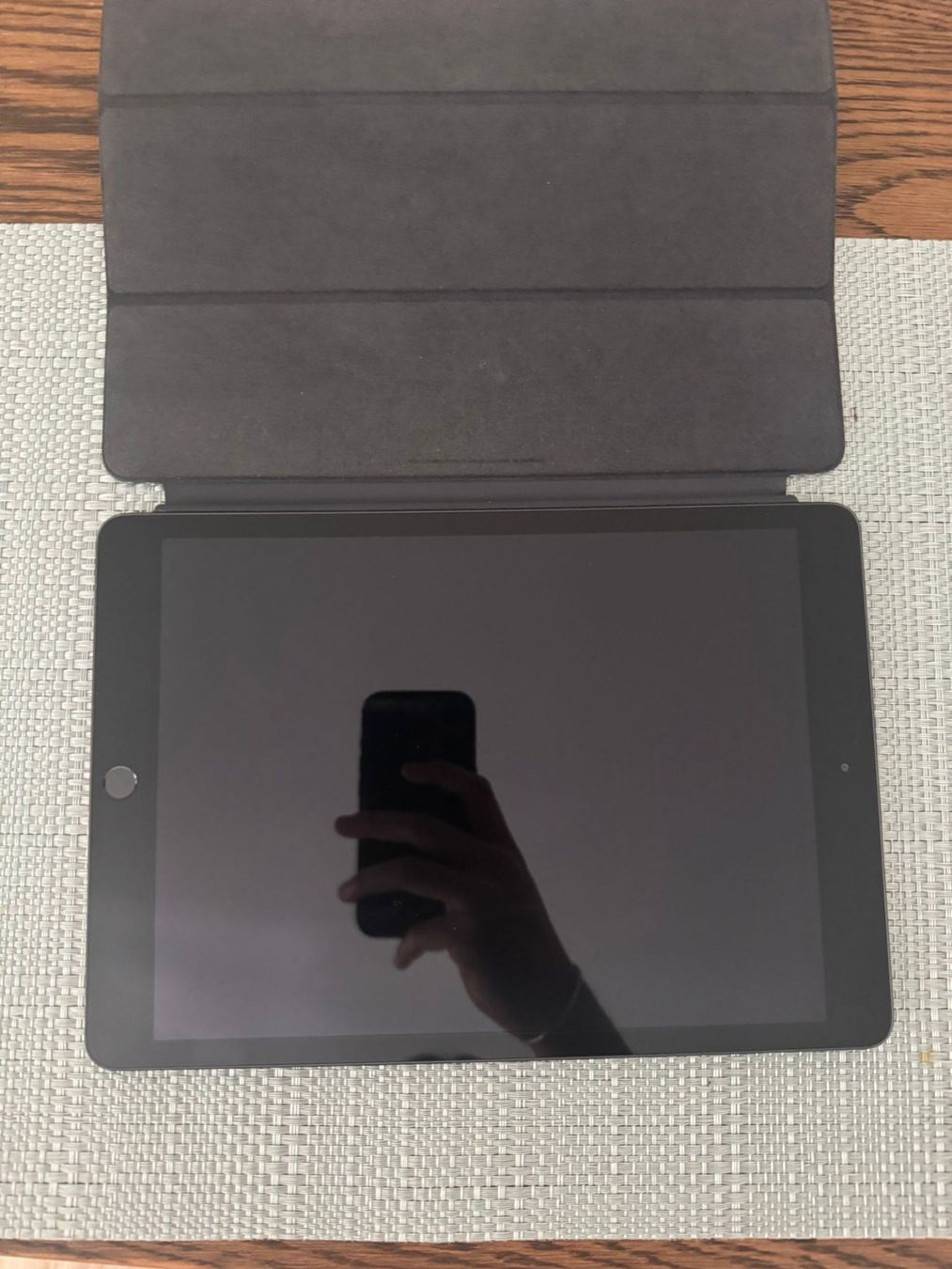 Apple Tablettes PC: Apple Ipad 2019 – D'occasion à Uster par Rafael_A 2