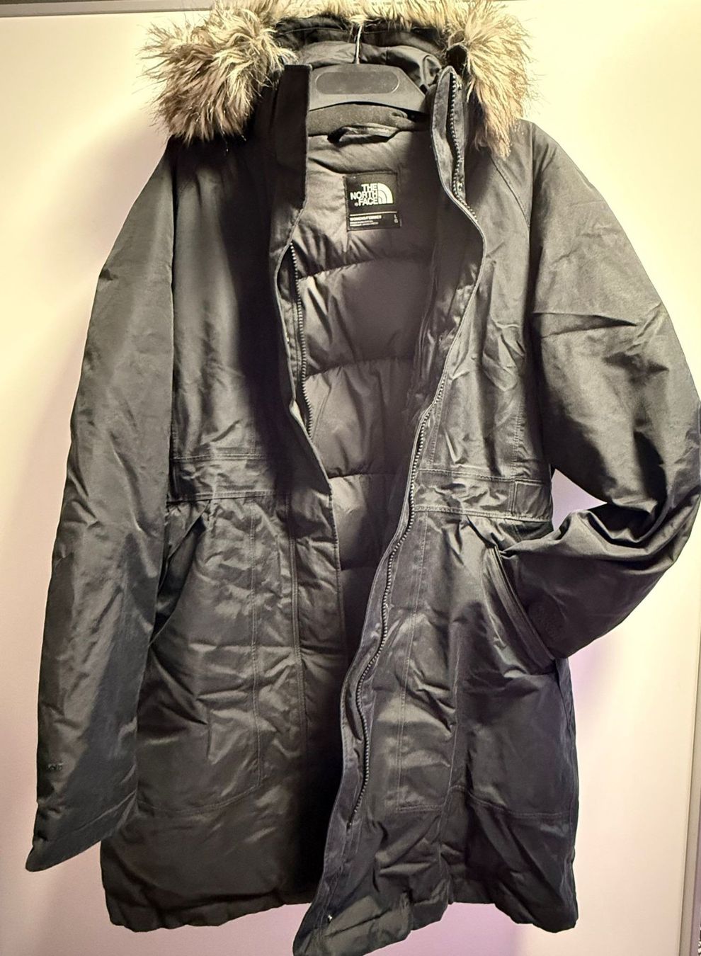 North Face Giacche: The North Face Parka, L, black – Usato da Bachenbülach venduto da Shukkley