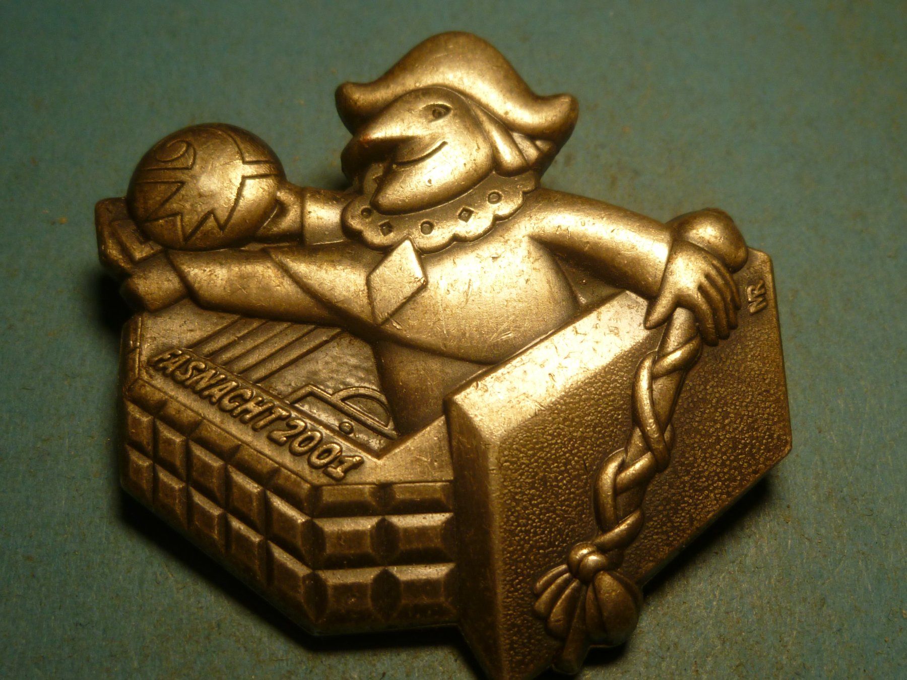 Placchette & Badge: BASEL 2001 SILBER – Usato da Ried (Muotathal) venduto da Mandarin02