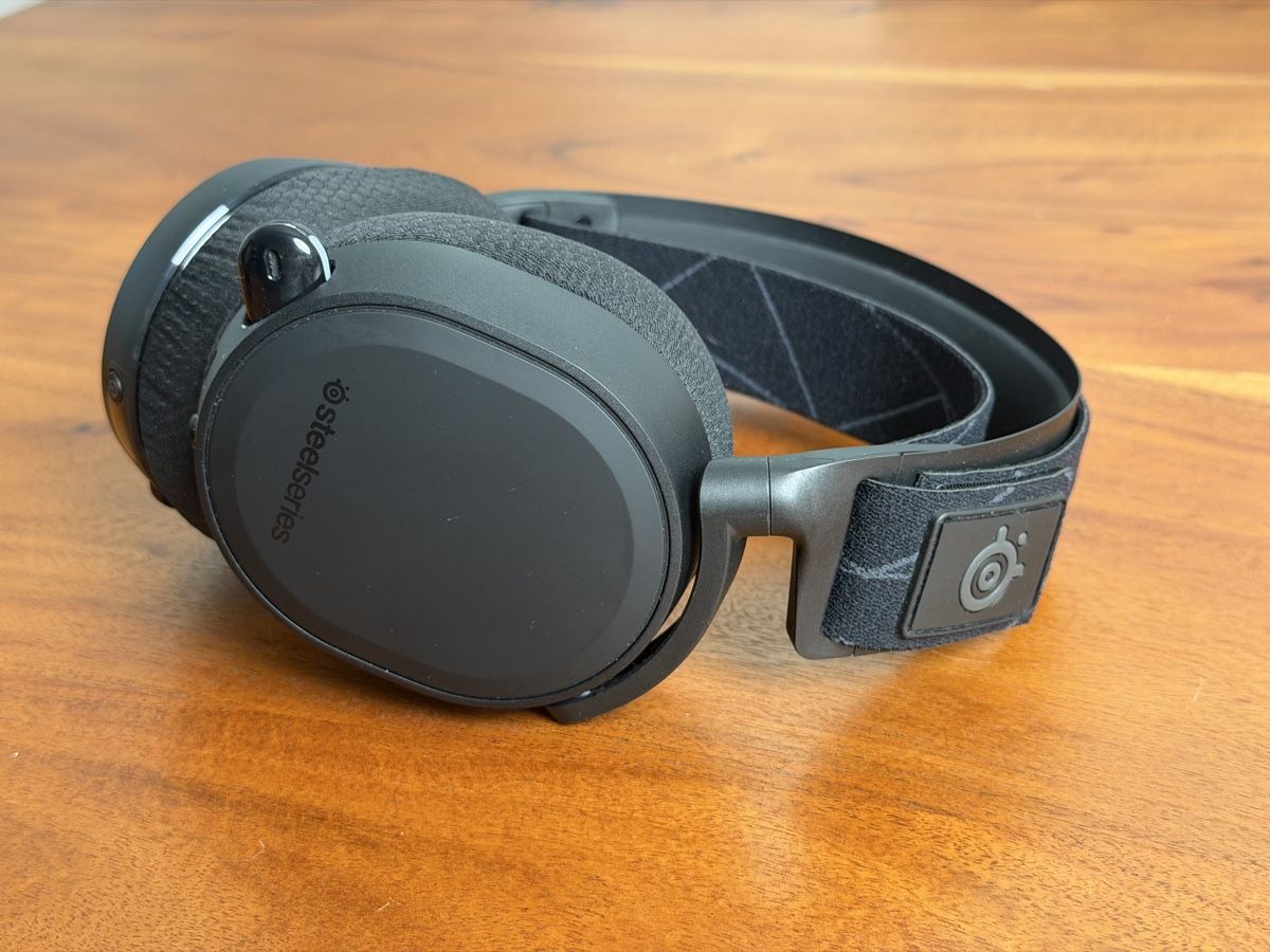 Steelseries Cuffie: SteelSeries Arctis Wireless Gaming Headset mit USB-Dongle &  – Usato da Gossau SG venduto da Alex_Tech 2