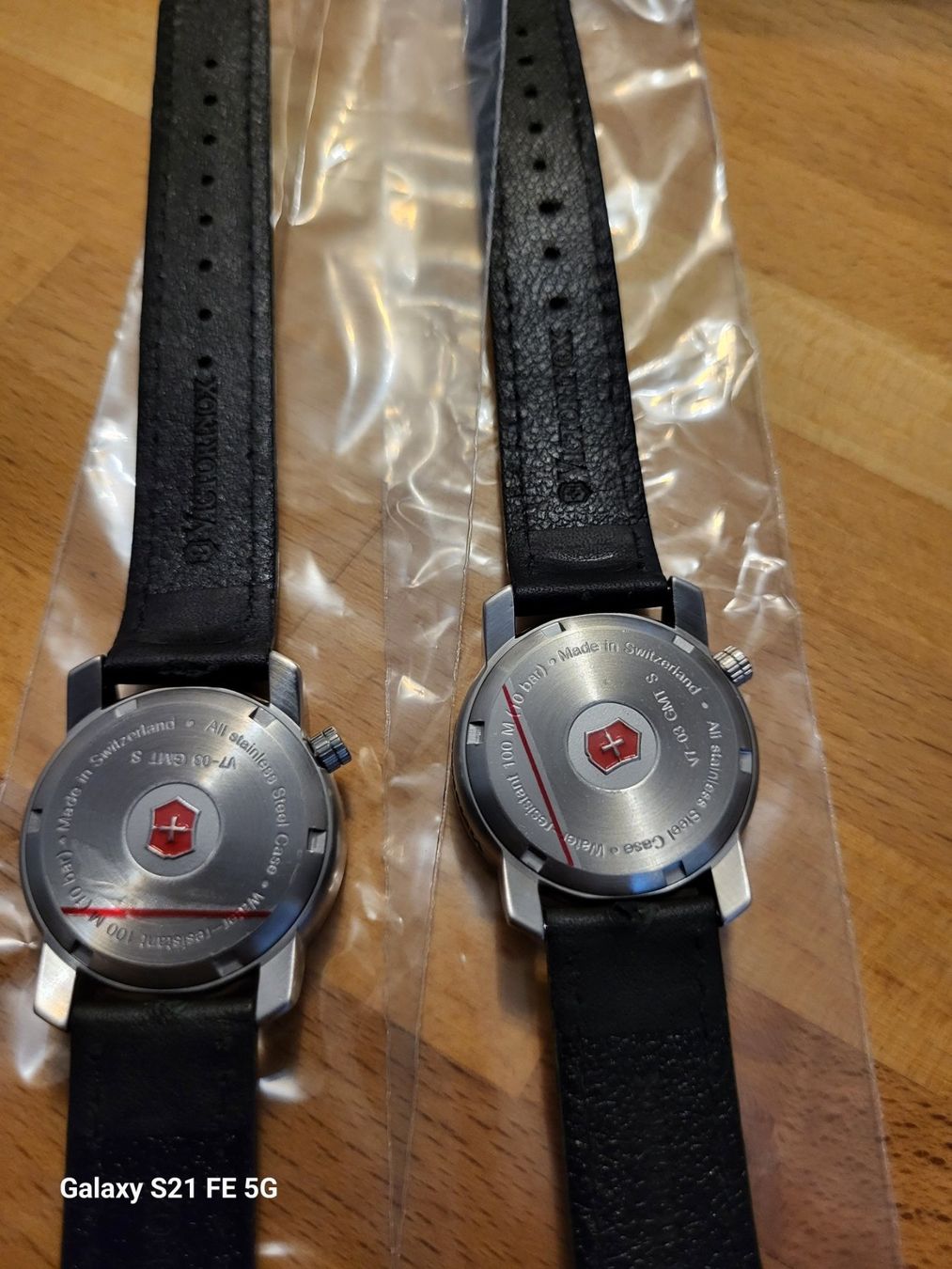 Victorinox Uhren: 2 Neu Victorinox Damenuhr ,Swiss Made – Neu und originalverpackt aus Riehen von tamola67 3