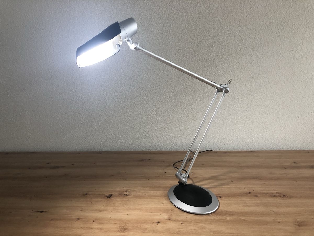 Lampes: Massive verstellbare Schreibtischlampe – D'occasion à Zürich par fontana 1