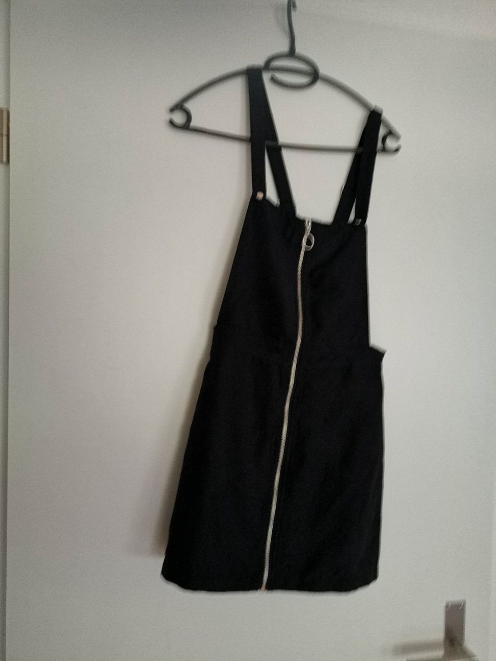 H&M Vestiti: Kleid / XS / 34 / samt / schwarz – Usato da Hergiswil NW venduto da Pexiilexii 1