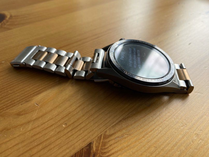 Huawei Smartwatch: Huawei GT2 avec bracelet acier – Usato da Prangins venduto da Timband