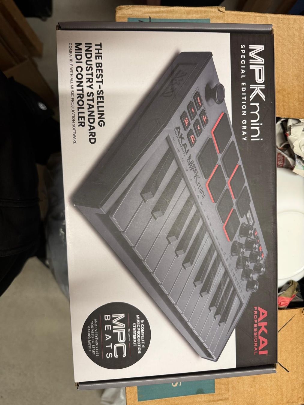 Console di mixaggio: AKAI Professional MPK mini MK3 Special Edition Gray – Nuovo (secondo la descrizione) da Fischbach-Göslikon venduto da Donjzh