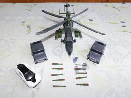 Siku Teiger Helikopter 1:50 mit Fahrzeugen