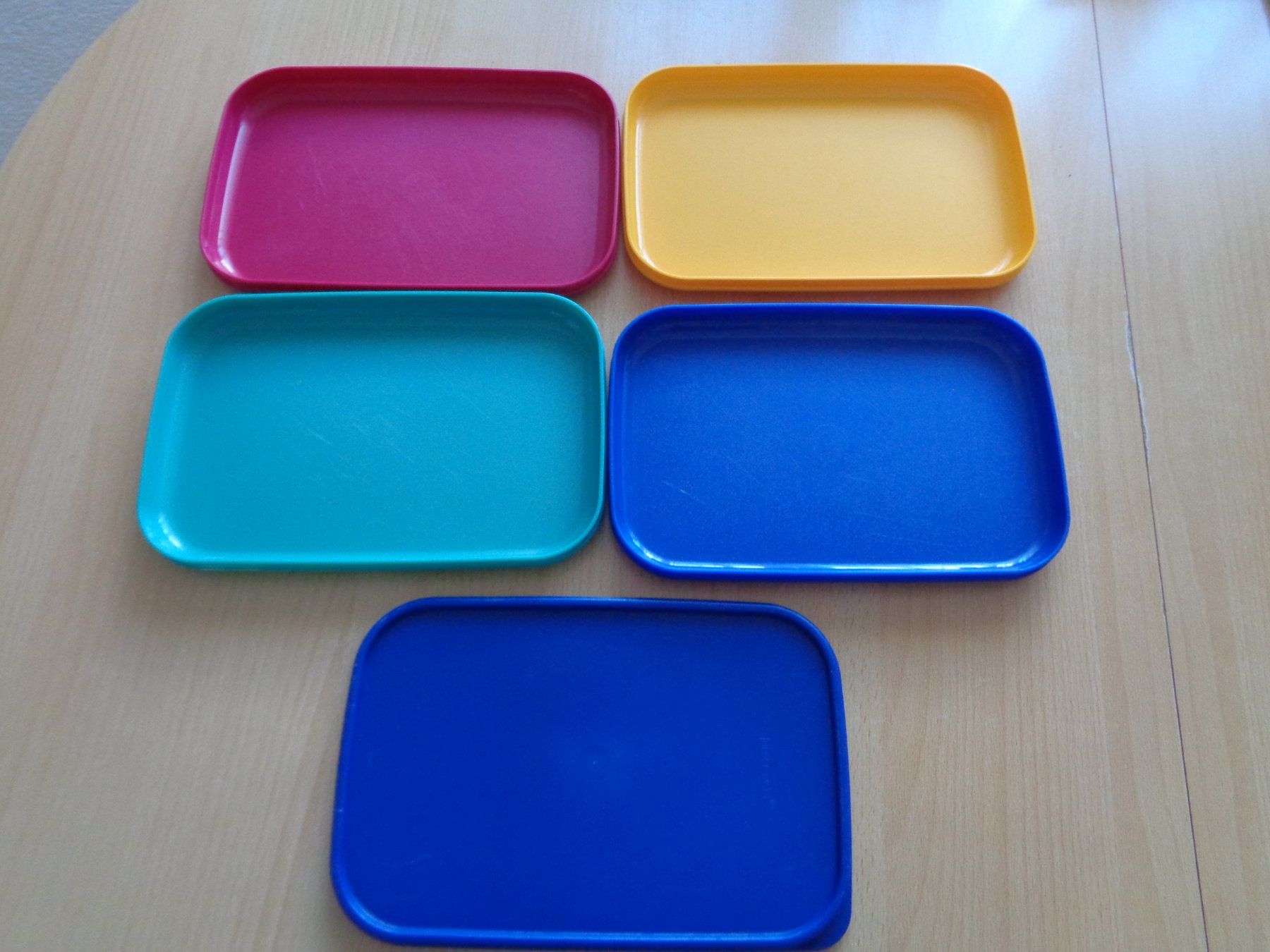 Tupperware Piatti: Tupperware Picknickteller – Usato da Dietikon venduto da chroetli77 1