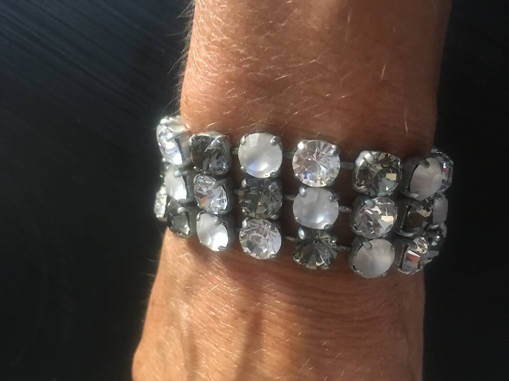 Armbänder & -reifen: Damen Armband mit Kristallen – Gebraucht aus Zürich von BuenosAires03 2