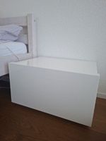 Nachttisch weiss