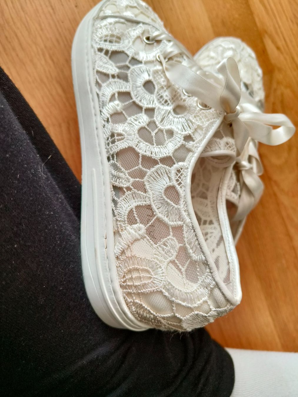 Scarpe da donna: Fiarucci Bridal Collection Sneaker 39 – Usato da Boll venduto da Natascha10 4