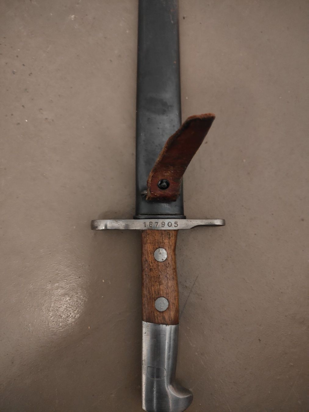 Stichwaffen: Schweizer Bajonett  mit Lederscheide, Top Zustand! – Gebraucht aus Olten von Mezopotamya 2