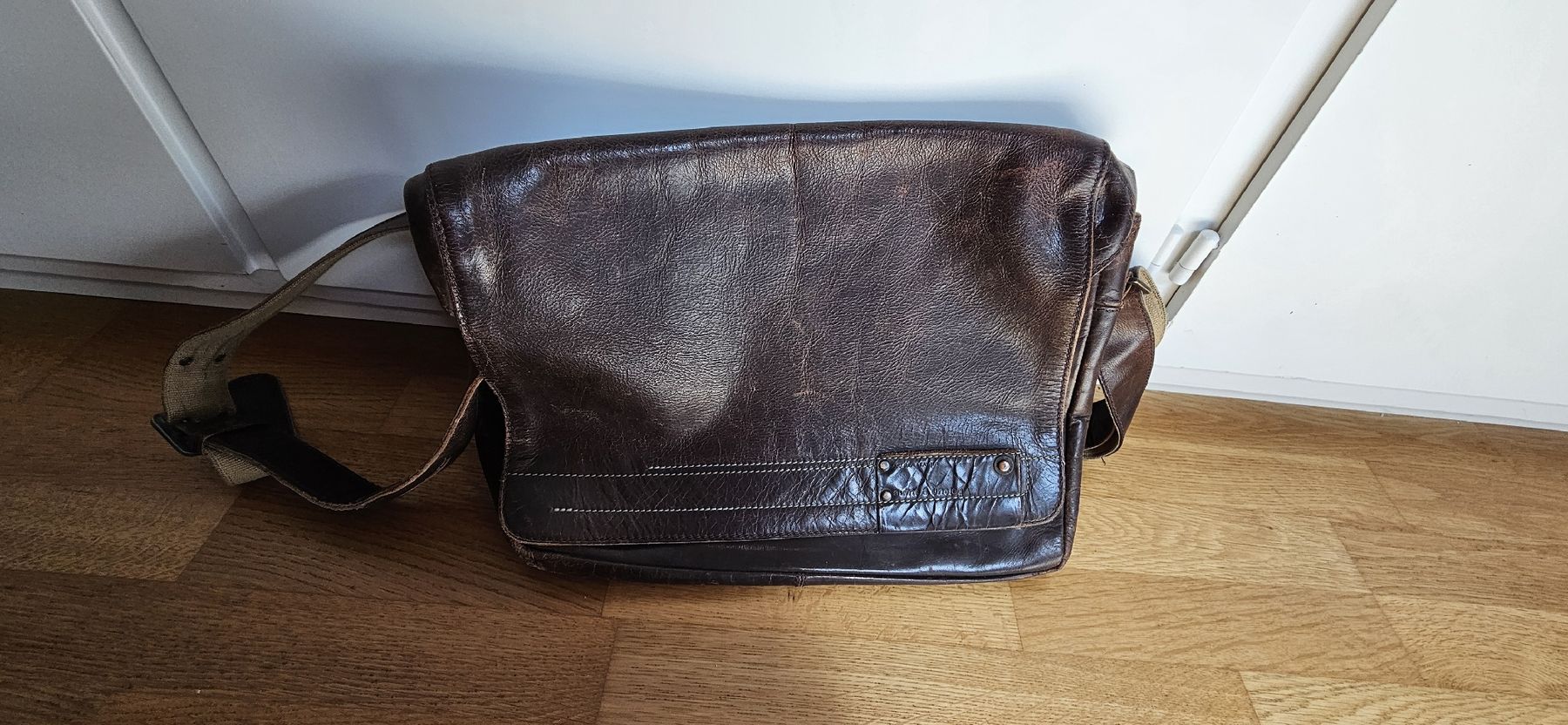 Aunts & Uncles Borse: Ledertasche aunts&uncles – Usato da Rombach venduto da ThriftBetter