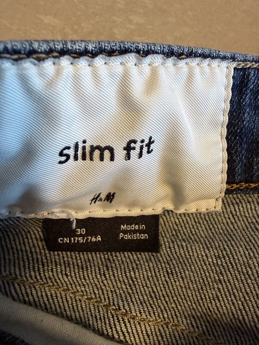 H&M Jeans: H & M Jeans Shorts Gr. 30 (oder ca. 170) – Usato da Brüttisellen venduto da Ayersa 4