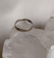 RING IN 925 SILBER MIT GOLDAPPLIKATION