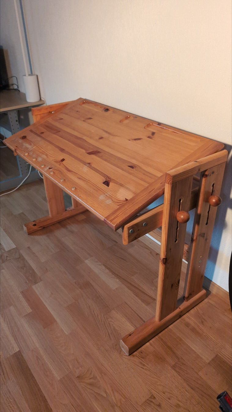 Scrivanie: Kinderschreibtisch Holz – Usato da Wichtrach venduto da Martin2009 2