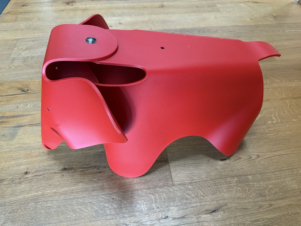 Vitra Tabourets: Roter Vitra Eames Elephant – Design Klassiker Hingucker! – D'occasion à Engelberg par  2