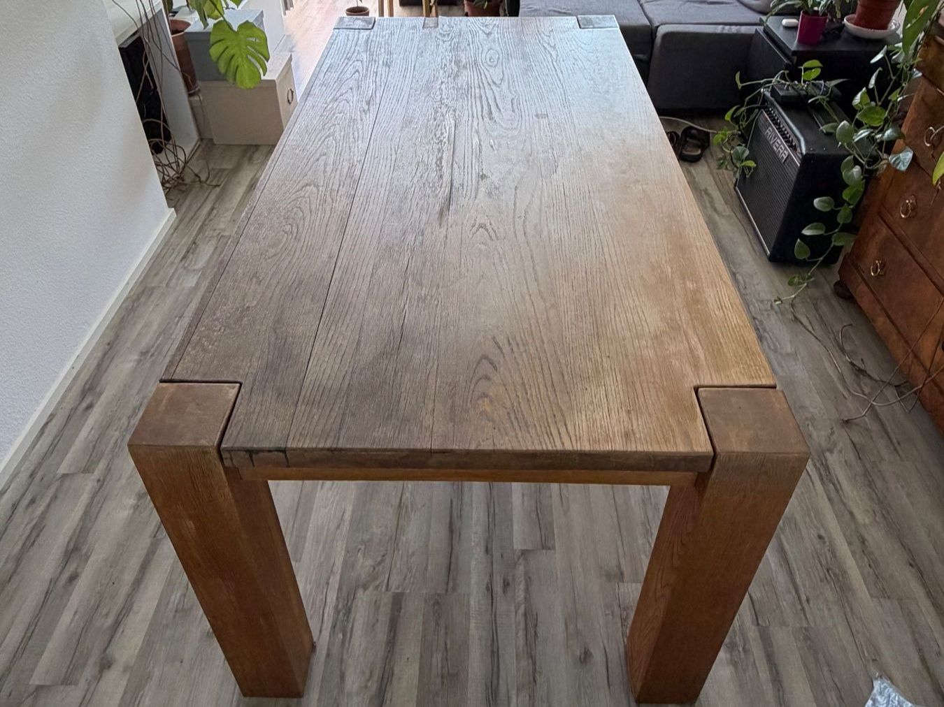 Tavoli: Massiver, rustikaler Esstisch aus Holz – Usato da Zürich venduto da sop_jp2m 2