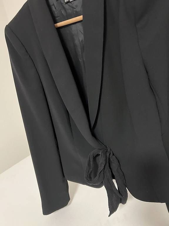 Zara Completi & Tailleur: Business-Anzug Jacke – Nuovo (secondo la descrizione) da Basel venduto da ann_7w6q 1