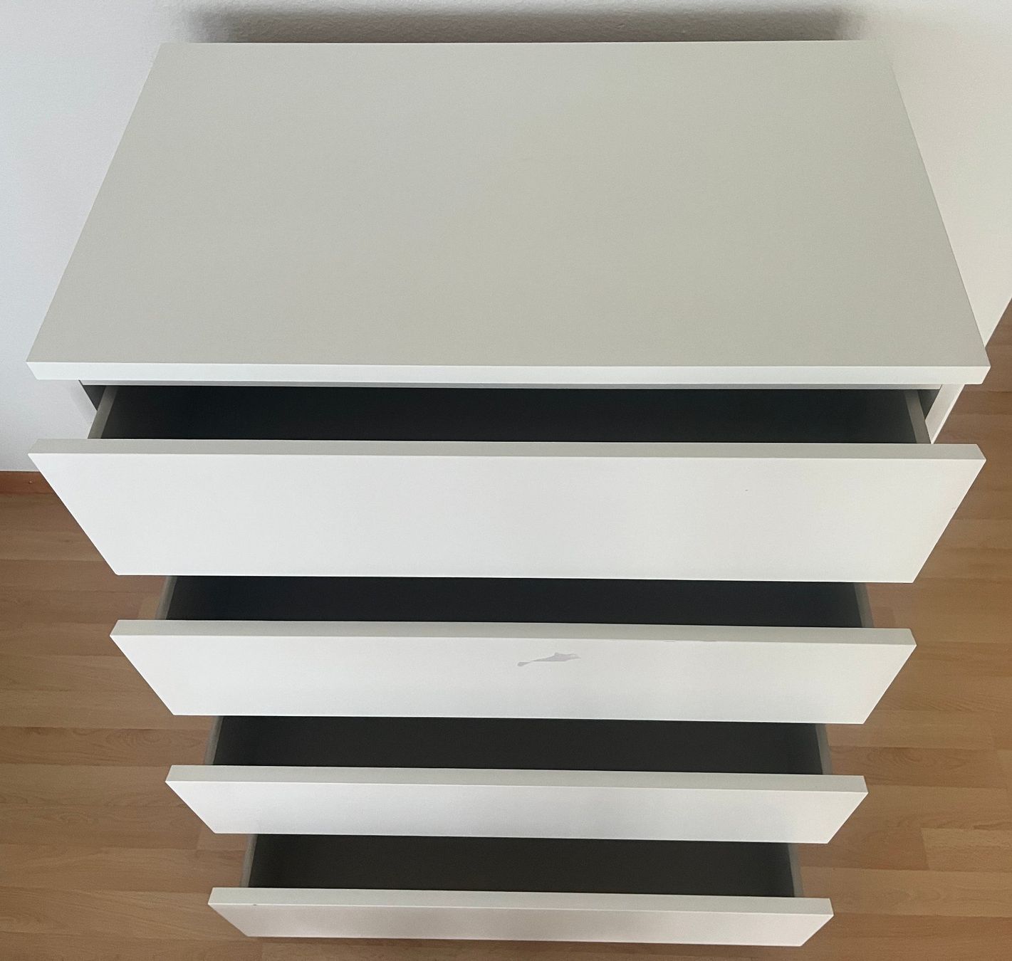 Ikea Cassettiere: IKEA MALM, Kommode 4 Schubladen weiss, 80x100cm – Usato da Zürich venduto da fbsm 7