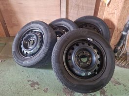 4x Stahlfelgen mit Winterpneu ca. 25% Profil