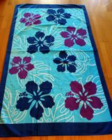 Strandtuch blau mit Blumen